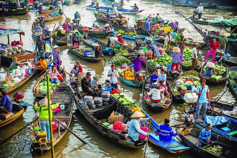 Take a tour of the amazing Cai Rang Floating Market and experience Vietnamese culture like never before