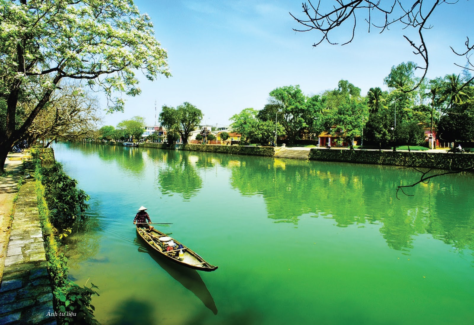 Get lost in the captivating beauty of Nature Hue - hue tours
