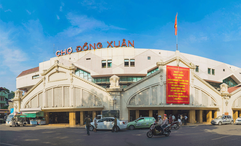 Dong Xuan Market in Hanoi - markets in vietnam