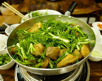 Take a bite out of life by experiencing the amazing and flavorful cuisine of Vietnam