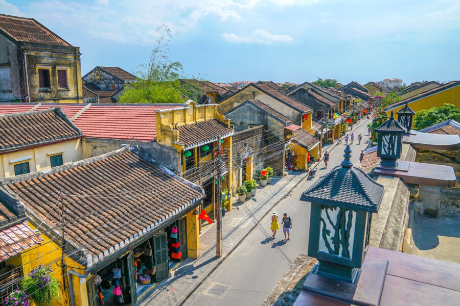 Uncover the secrets of Hoi An, Explore this ancient city and discover its history - vietnam travel package deals