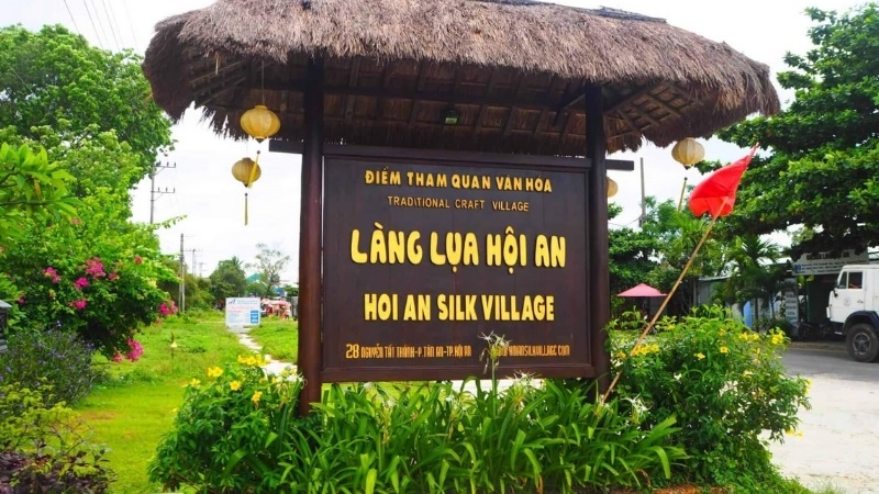 Inspiration in motion! Step into Hoi Ans Silk Village and experience the captivating ambiance and alluring beauty of traditional Vietnamese silk-making
