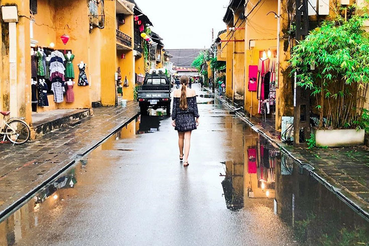 Get lost in the winding passageways of Hoi An Ancient Town and be captivated by its beauty - best sightseeing in Vietnam