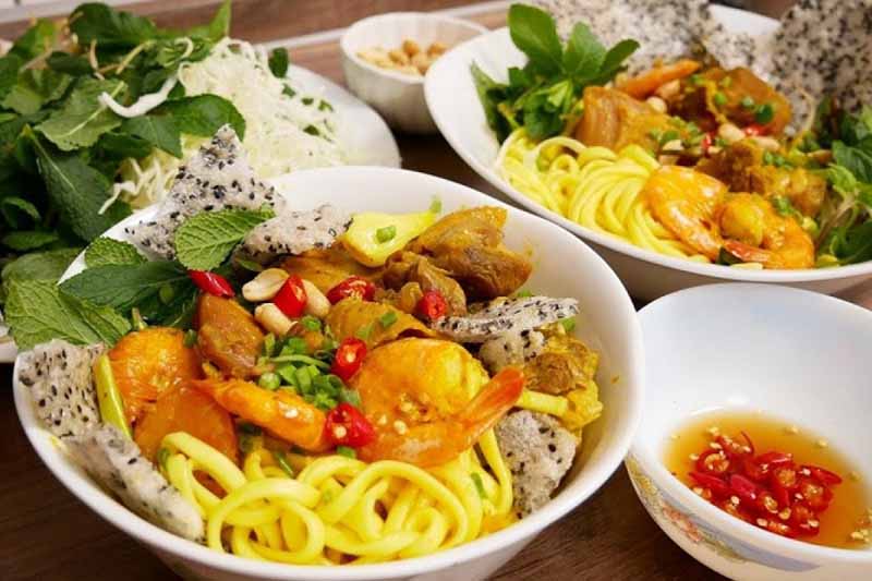 Mi Quang (Quang noodle)