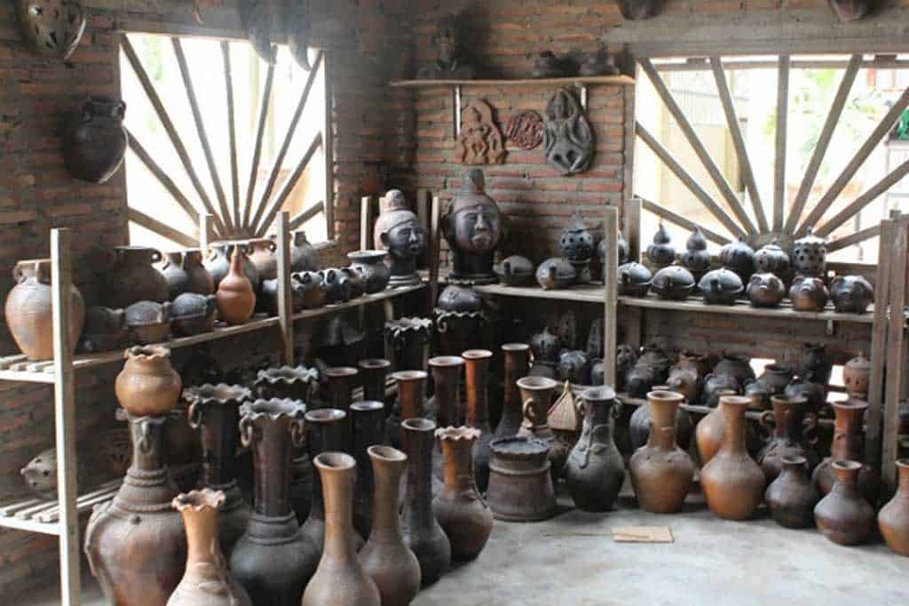 Explore the beauty and history of Bau Truc pottery village and unlock the secrets of the craftsmanship behind this stunning art form