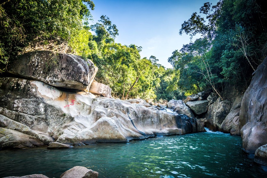 No words can capture the breathtaking spectacle of nature that the Ba Ho waterfalls offers