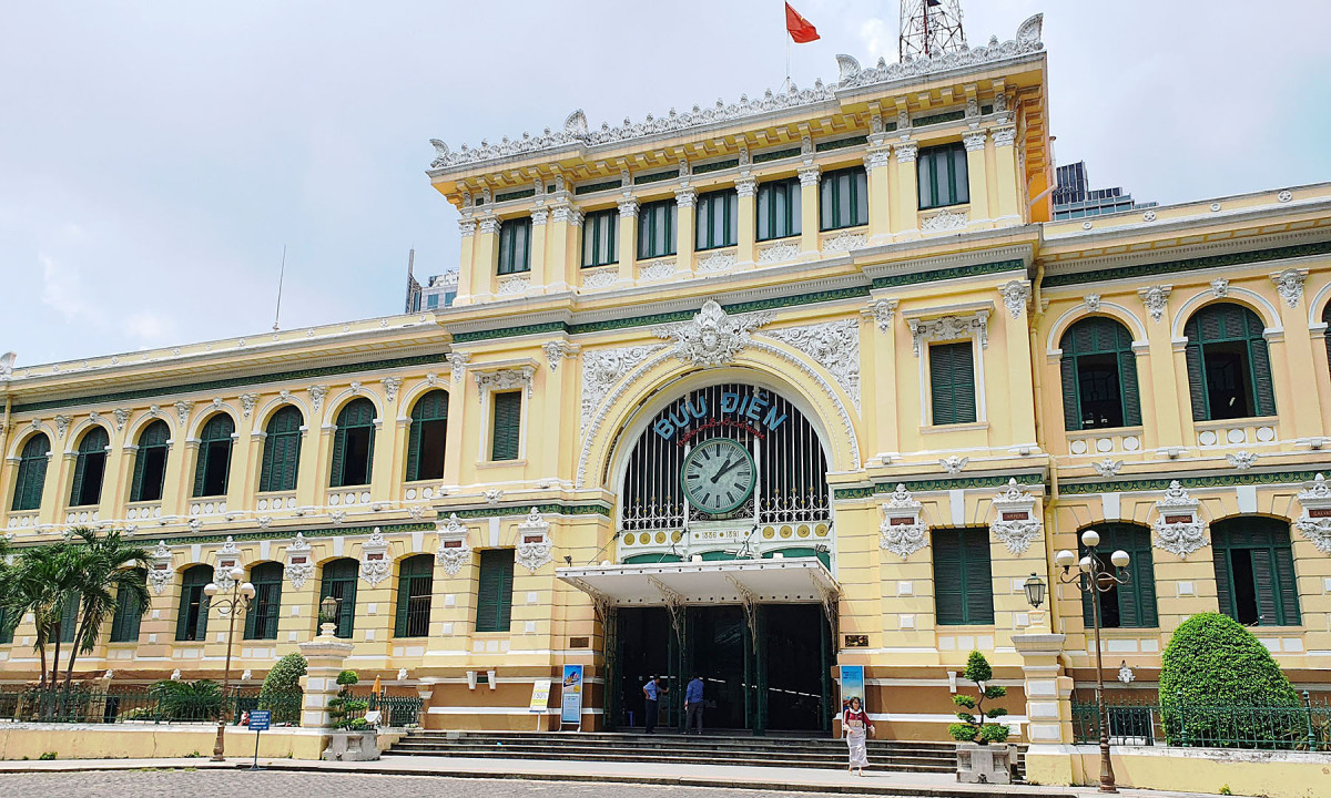 Saigon Central Post Office - where to visit Vietnam