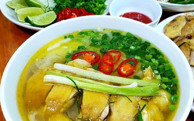 Vietnams noodle soup: Pho Ga