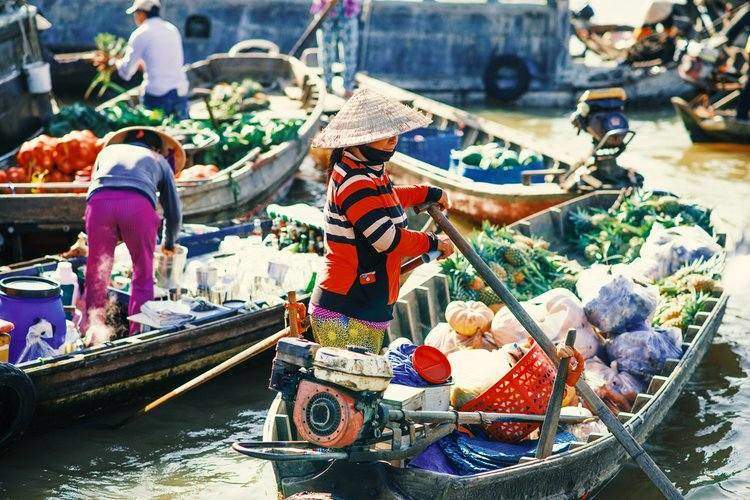 Can Tho Floating Market - the mekong delta vietnam