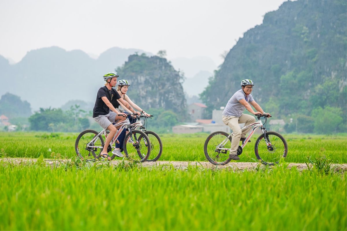 Need a good dose of nature and adventure, Take your bike to Ninh Binh for an unforgettable cycling trip and explore the breathtaking countryside