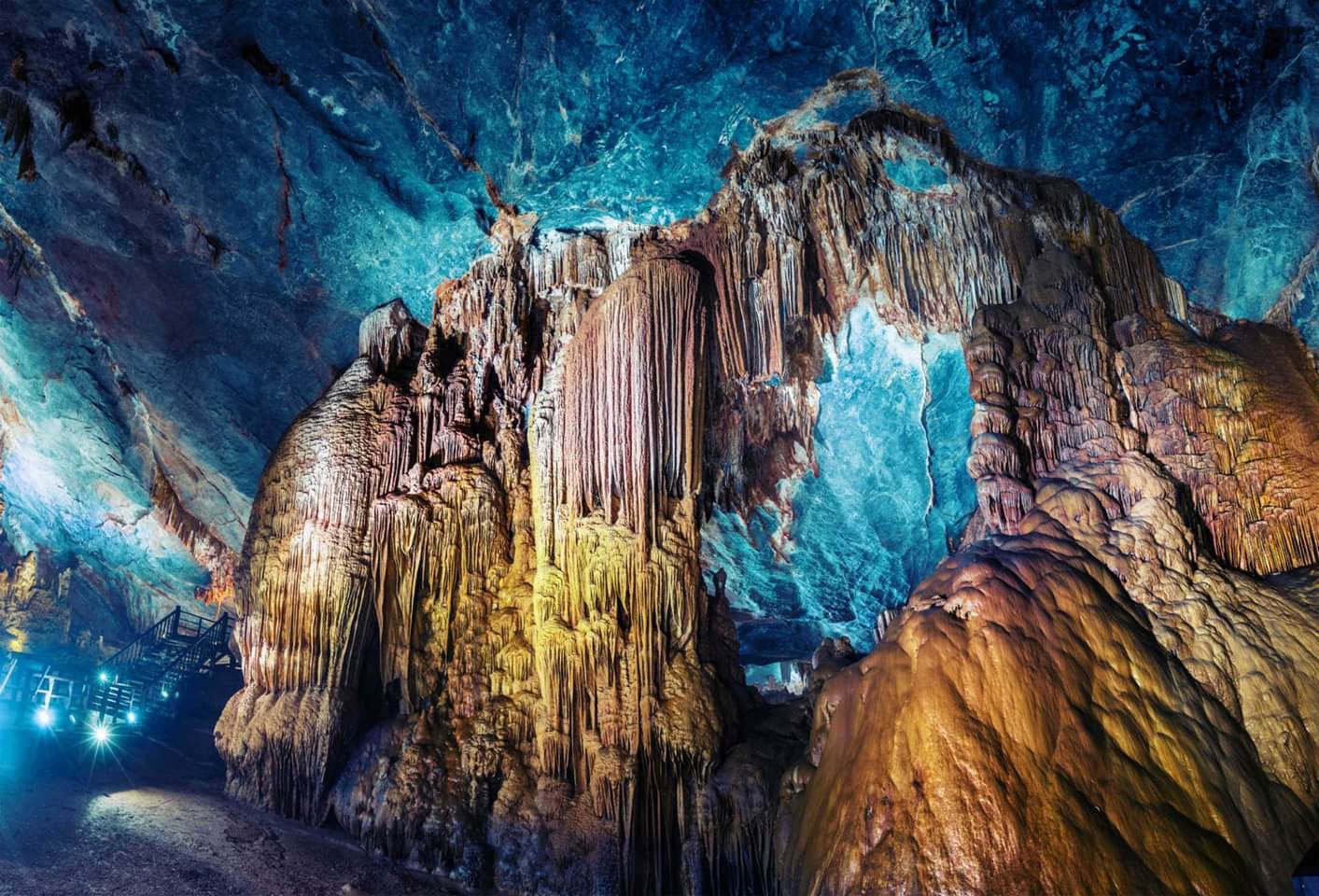Thien Duong Cave is also known as the longest dry cave found in Asia
