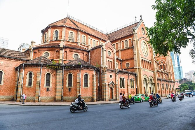 Step into the great halls of history, From its intricate architecture to the timeless stories it holds, Notre-Dame Cathedral is a place that will take your breath away - walking tour saigon