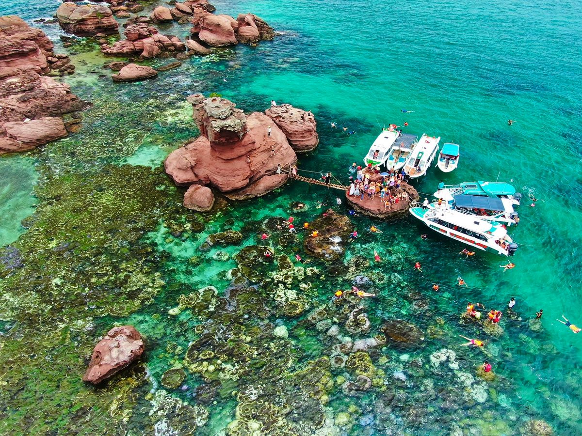Follow your dreams to the breathtaking Hon Dam Ngang Island in Phu Quoc - explore its stunning cliffs and crystal blue waters for a truly inspiring getaway
