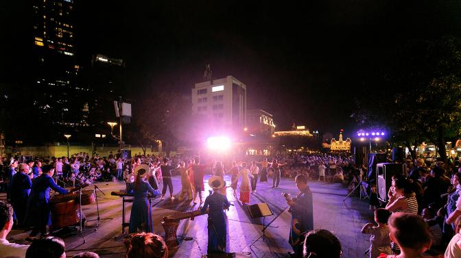 Entertainment and Events in Nguyen Hue Street