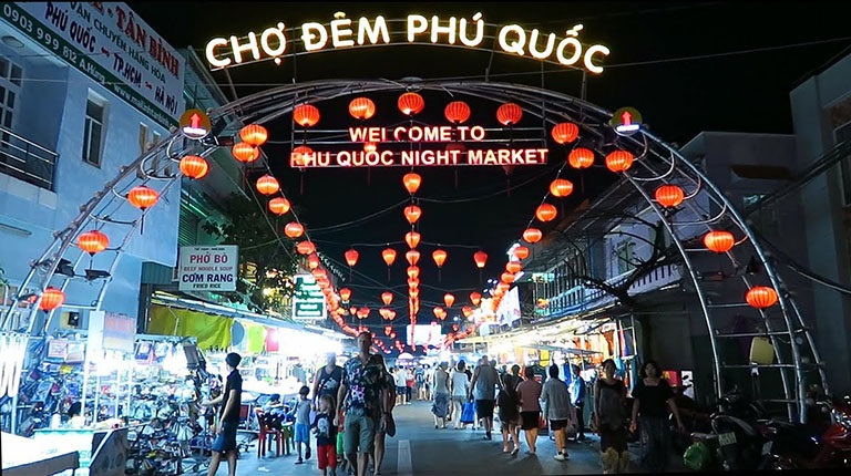 Looking for a night market adventure, Look no further than Phu Quoc - Phu Quoc Night Market