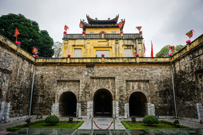 Imperial Citadel of Thang Long - vietnam family tour