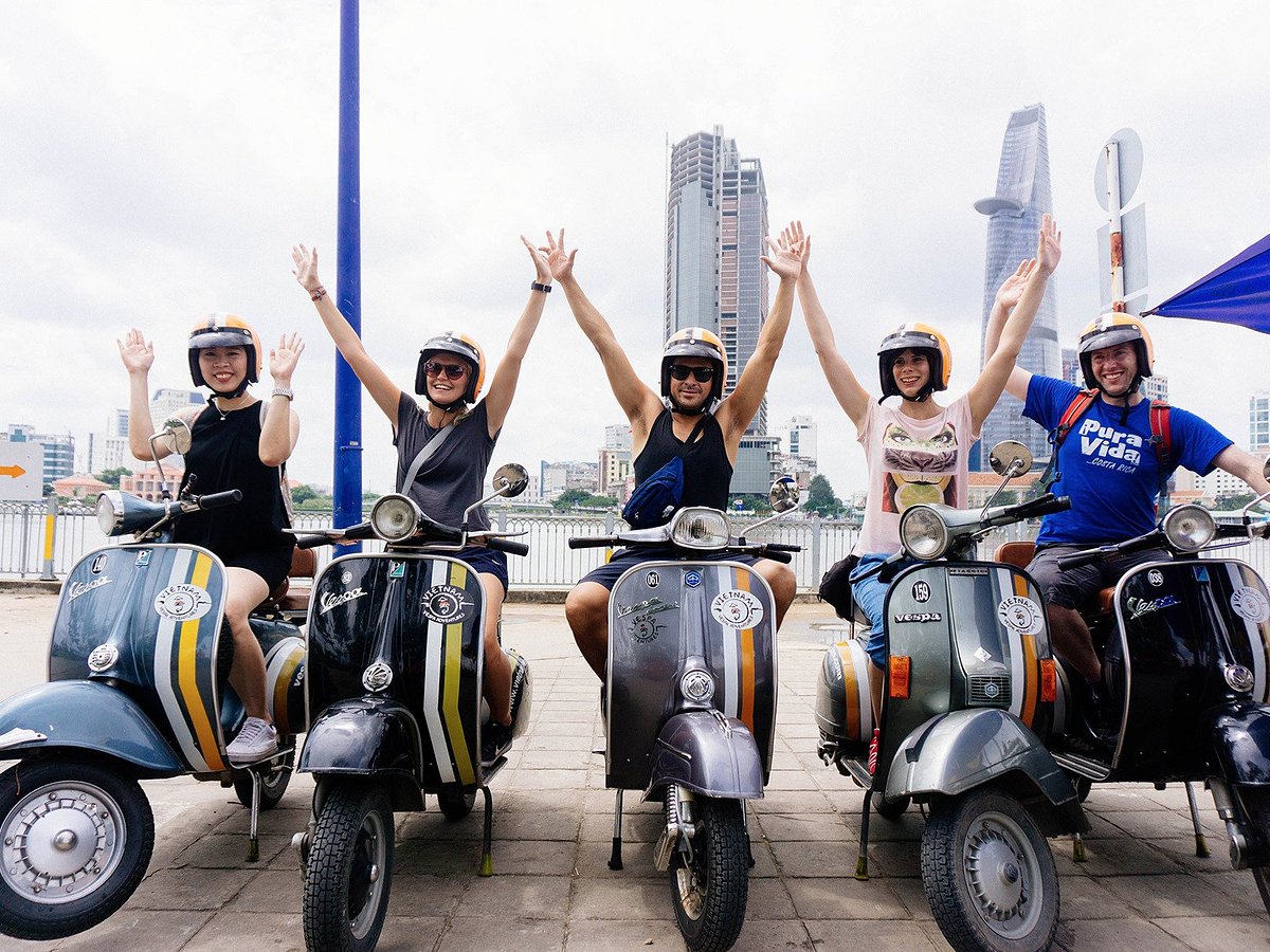 Come join us for an unforgettable experience with Vespa Tour