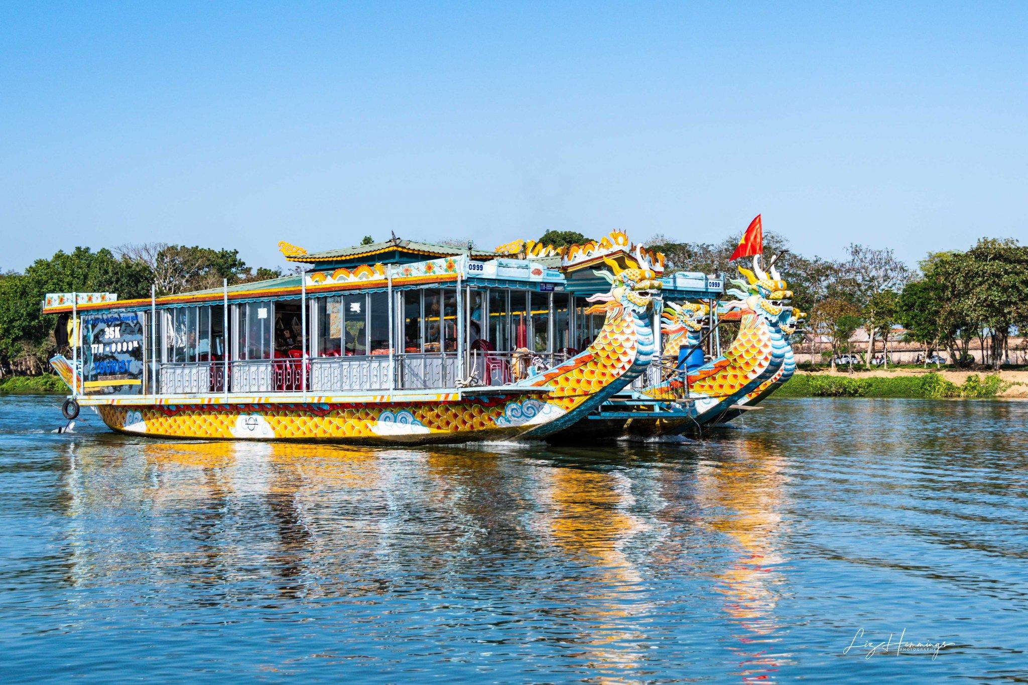The enchanting Perfume River in Hue is more than just a river - hoi an hue