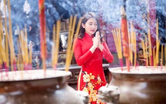 Vietnamese Lunar New Year is a time to come together, reflect, and enjoy. Taking a temple tour this year to add some extra special blessings to the festivities
