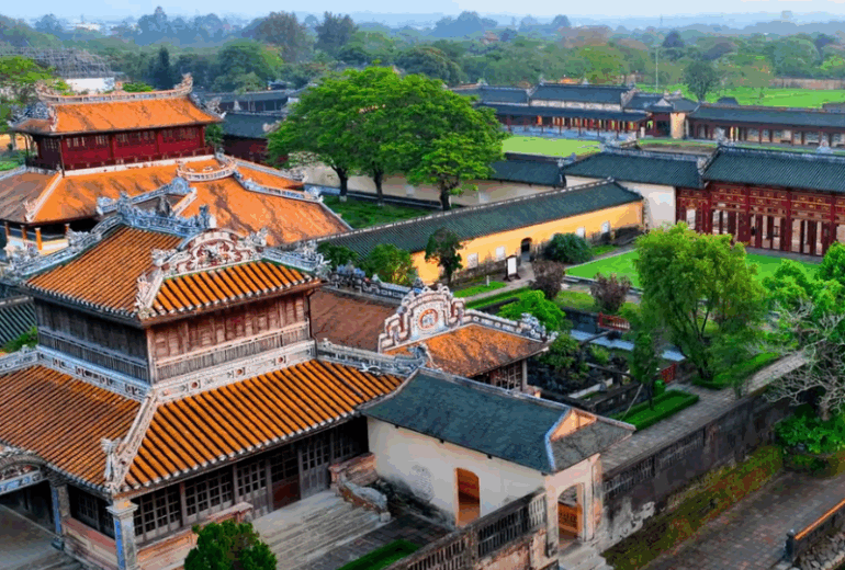 Explore The Timeless Charm of Hoi An & Hue Tour – 6 Days / 5 Nights