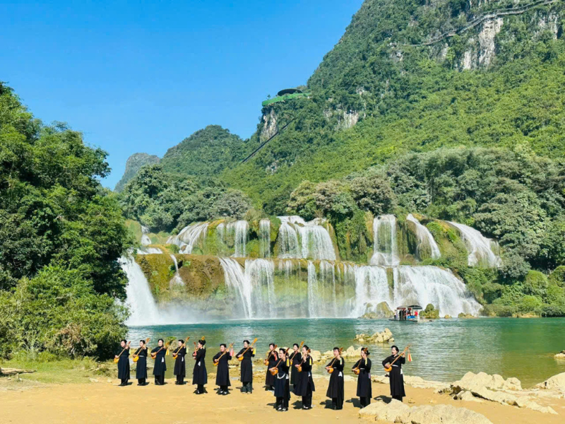 Ban Gioc Waterfall