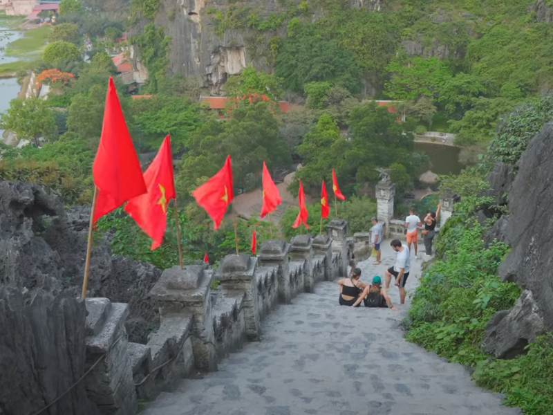 Discover the Charm and Beauty of Ninh Binh with an Exciting Tour from Hanoi