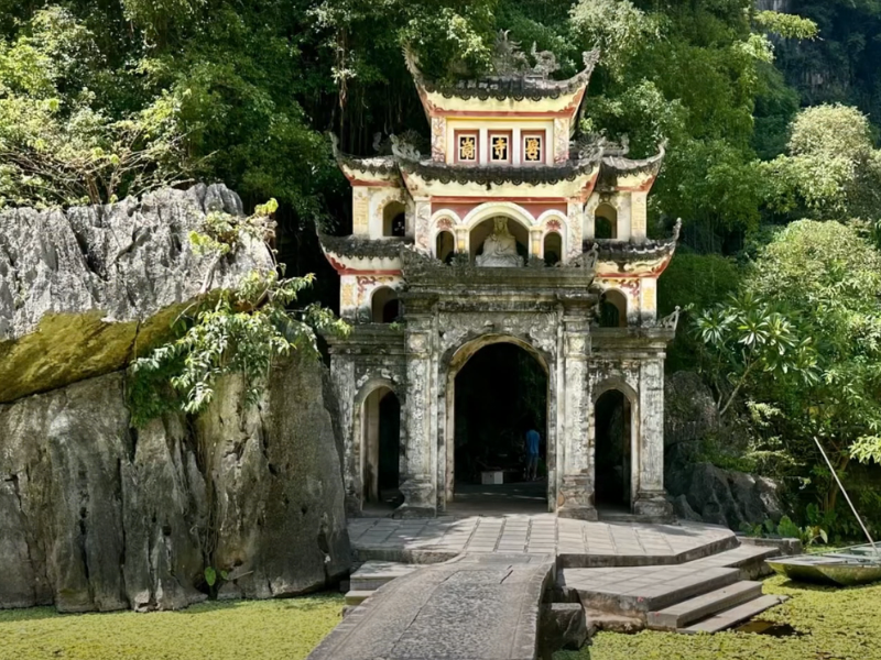 Explore Ninh Binh in 2 Days: Ultimate Tour Experience