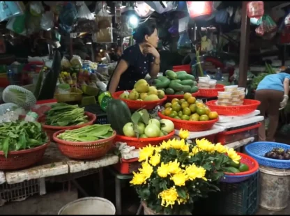 Exploring the Vibrant and Colorful Chau Long Market
