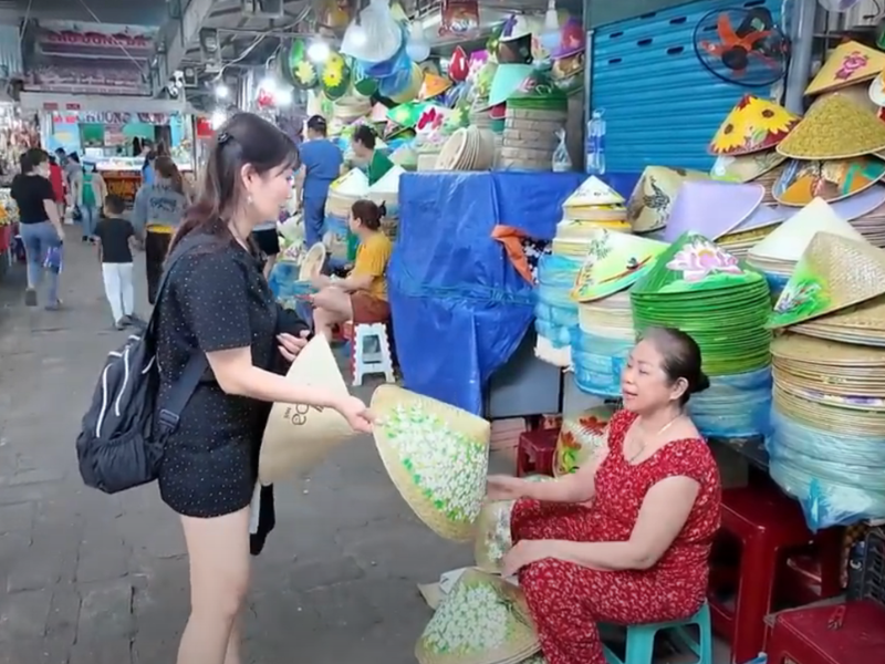 Exploring the Vibrant Culture of Dong Ba Market