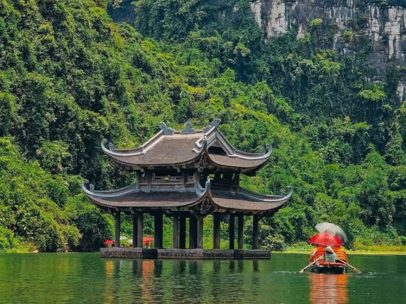 Explore Ninh Binh – The Most Iconic Places to Visit in Vietnam