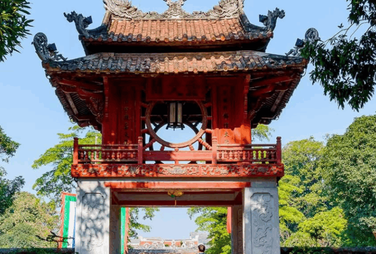 Hanoi City Tour (Temple of Literature, Ho Chi Minh’s Mausoleum..)