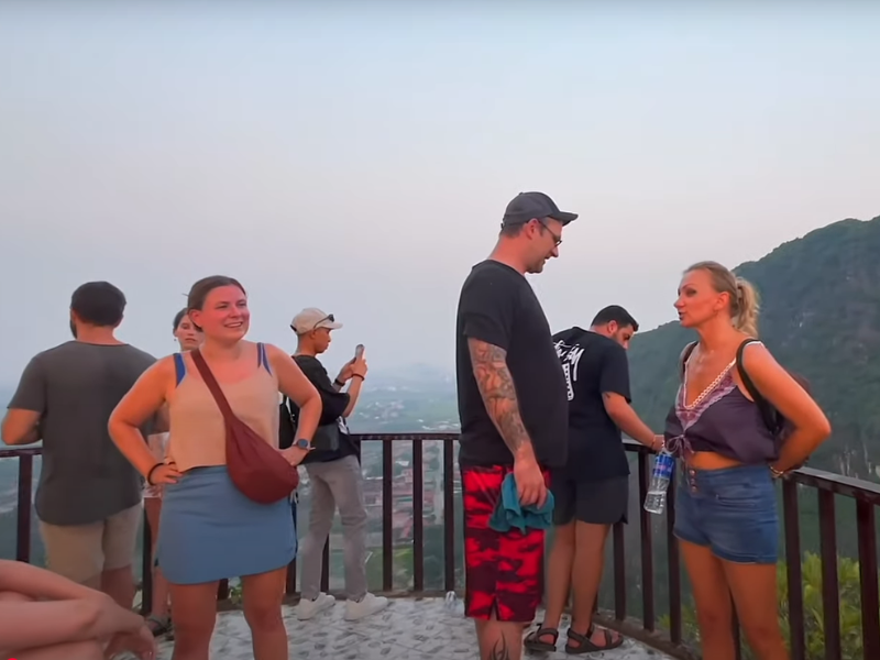 Stunning Hang Mua Viewpoint with Breathtaking Mua Caves Overlooking the Spectacular Scenery