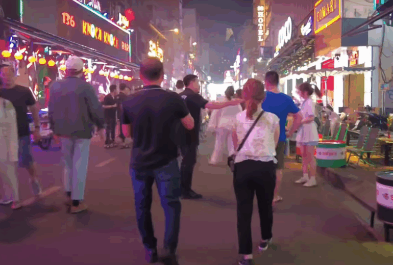 Ho Chi Minh City – Walking Street by Night