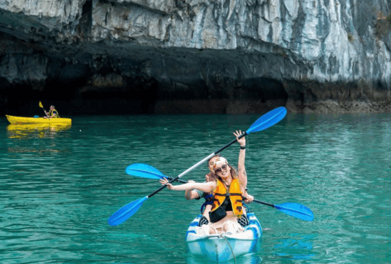 Kayak Halong Bay & Magical Journey Around Cat Ba Island 4 Days / 3 Nights