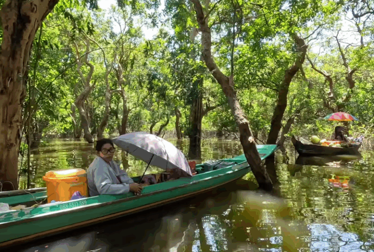 Tonle Sap Lake – Kompong Phluk – Farewell Siem Reap