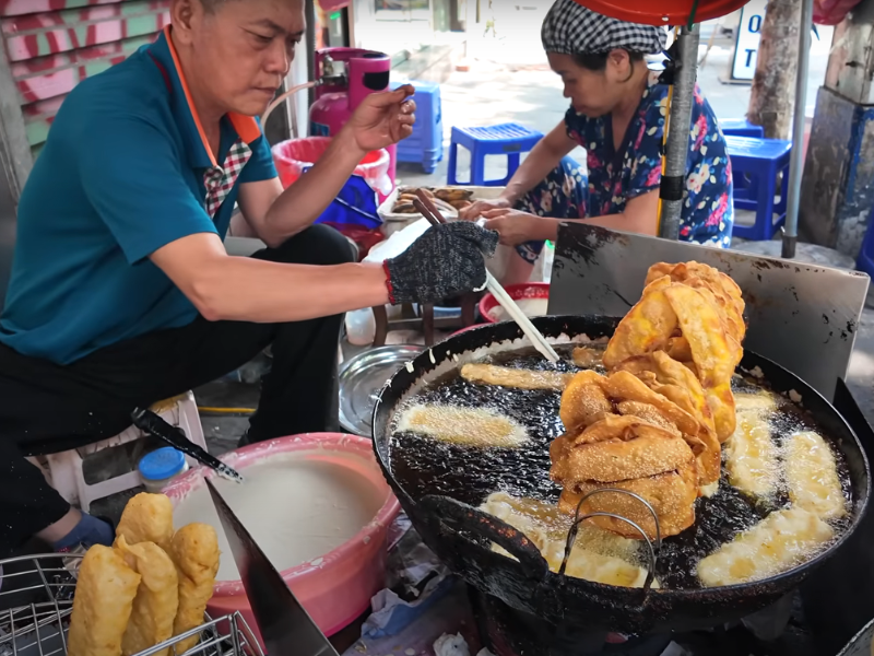Local Food Experience Vietnam