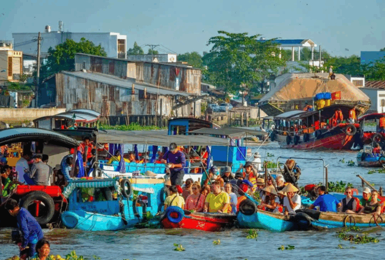 Cai Rang Floating Market – Ho Chi Minh