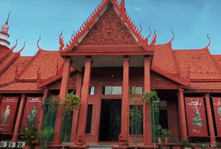 Arrival Phnom Penh – Tours