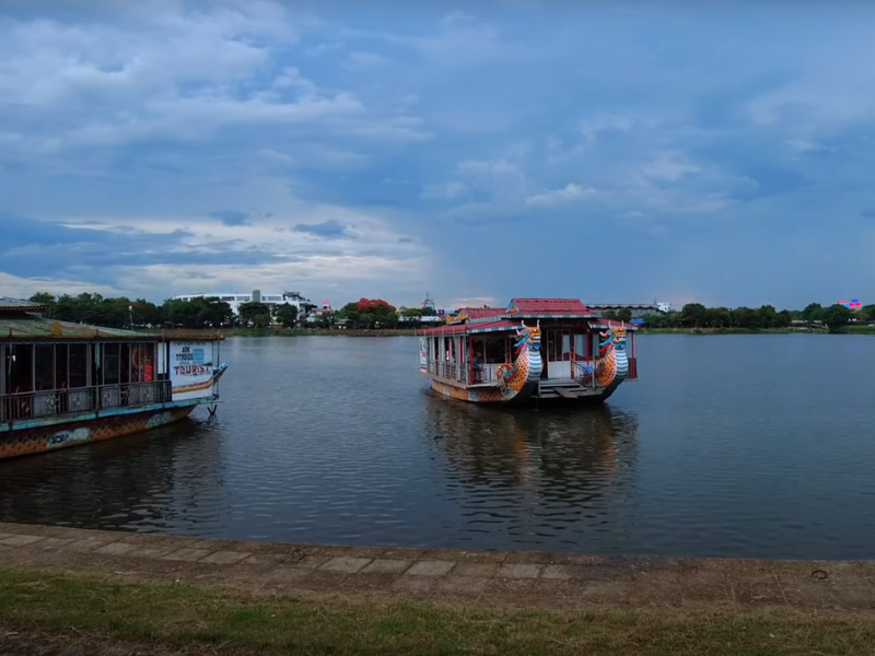 Discovering the Beauty of Parfum River Hue