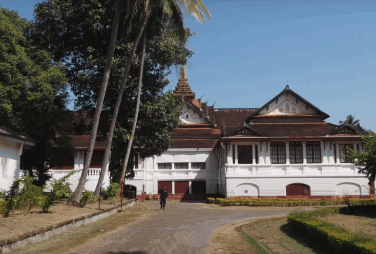 Highlights of Cambodia & Laos 9 Days / 8 Nights