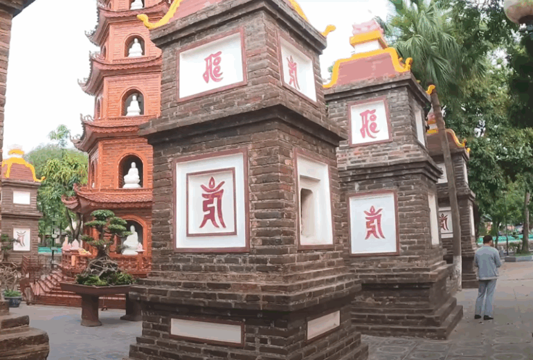 Hanoi City Tour – Night train to Lao Cai