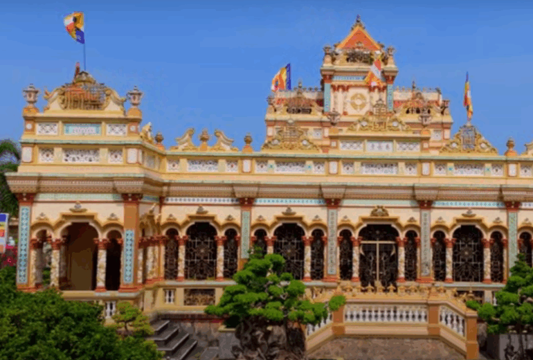 Mekong Delta Discovery: My Tho – Flight to Siem Reap