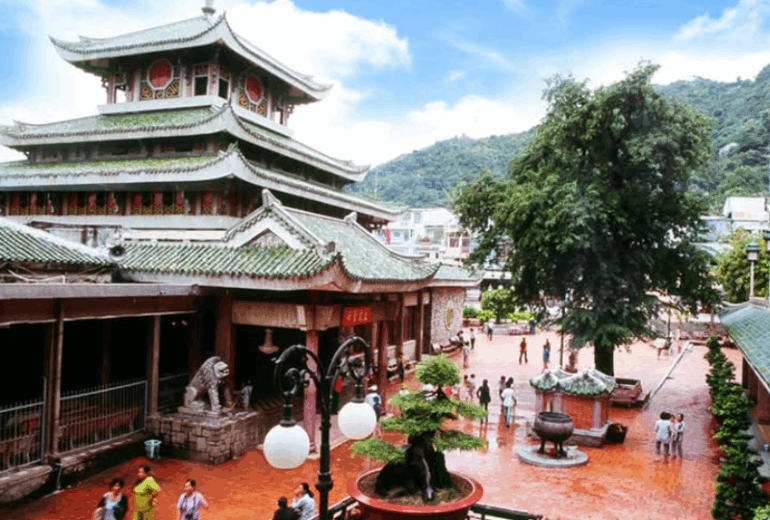 Phnom Penh – Ferry to Chau Doc