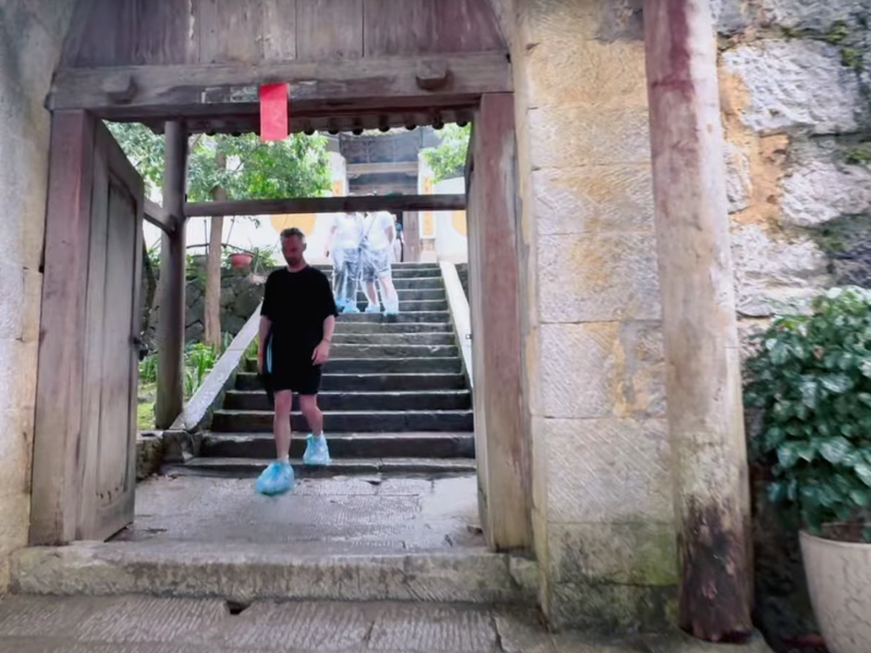 Journey to the Enchanting Vuong Family’s Palace in Ha Giang