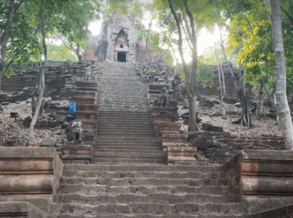 Battambang: Transfer to Phnom Sampeau – local villages & farms – Wat Banan Temple, & discover cultural villages in Battambang