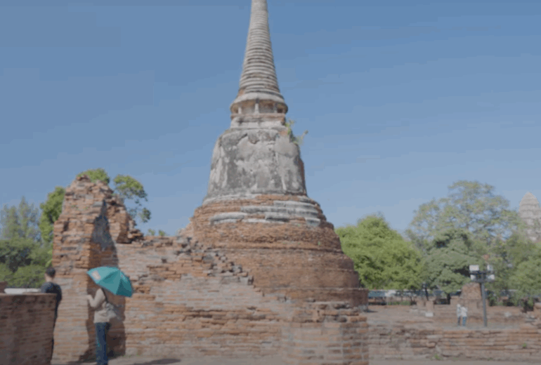 Visit the ancient capital Ayutthaya