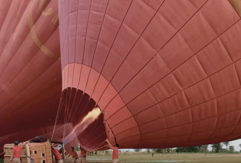 Yangon – Fly to Bagan