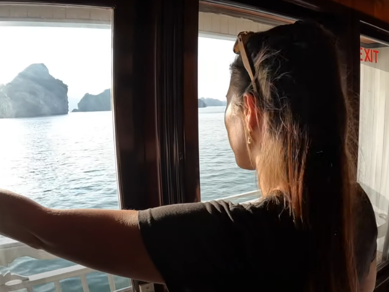 Halong Bay: Convenient Booking for Memorable Experiences.