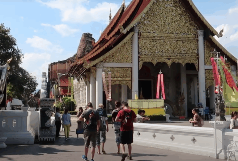 Bangkok to Chiang Mai – Free to relax