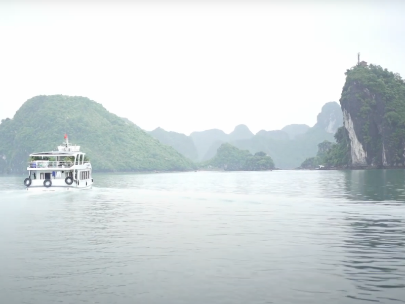 A Quaint Seaside Retreat: Experiencing the Tranquility of a Ha Long Bay Vacation